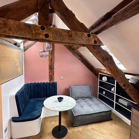 Nid D'Amour Sous Les Toits ! Honfleur Exteriör bild