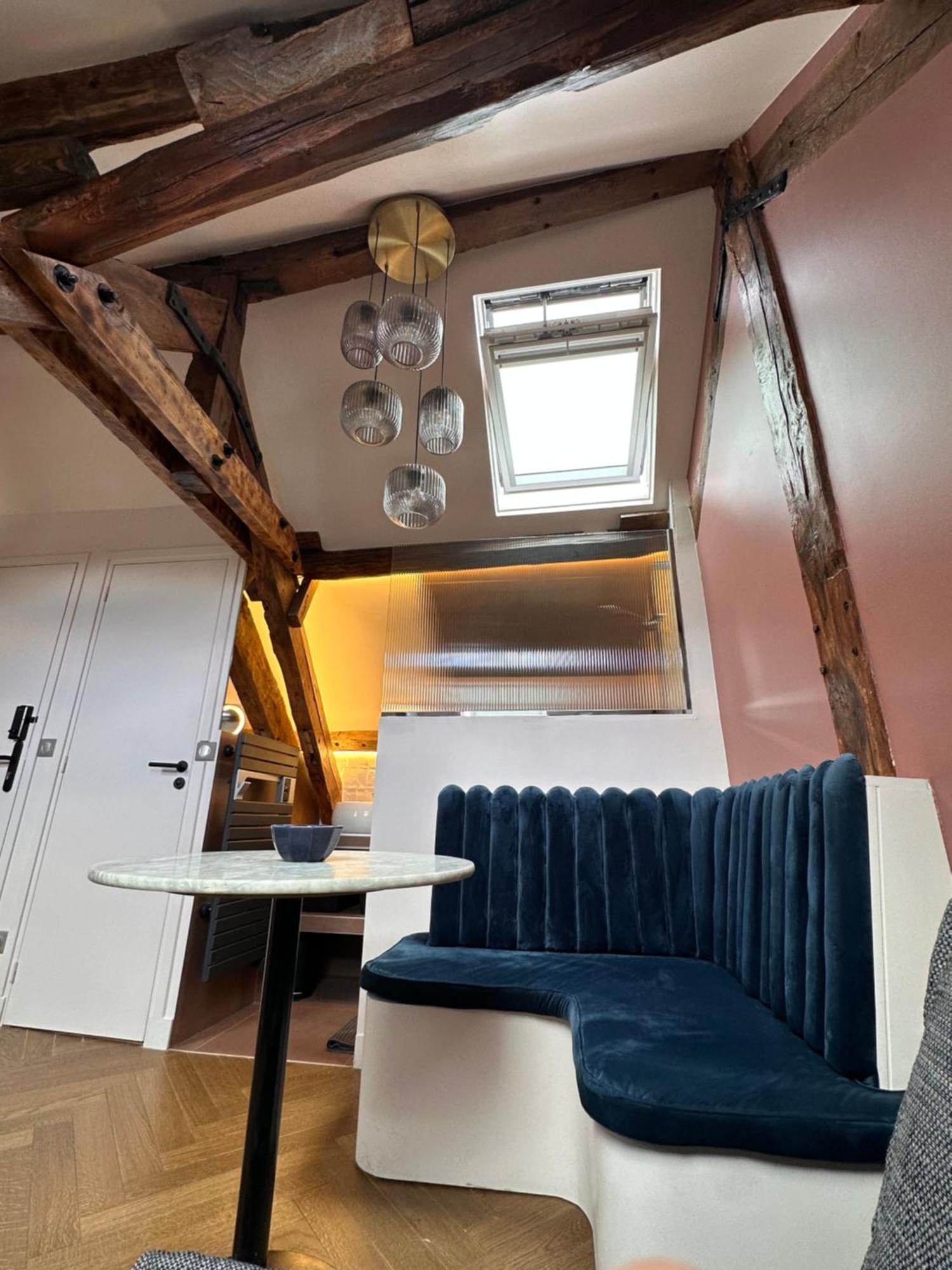 Nid D'Amour Sous Les Toits ! Honfleur Exteriör bild