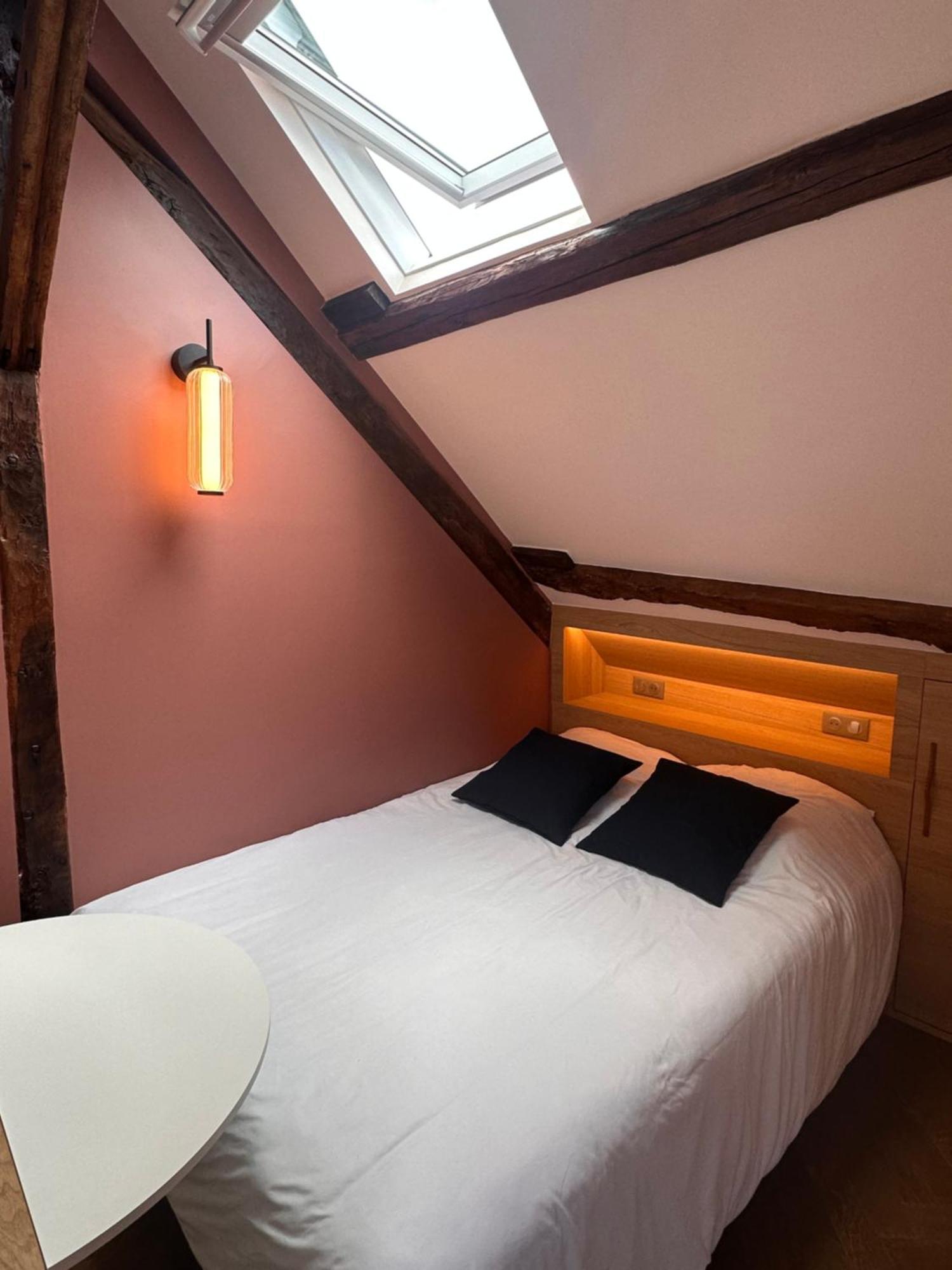 Nid D'Amour Sous Les Toits ! Honfleur Exteriör bild