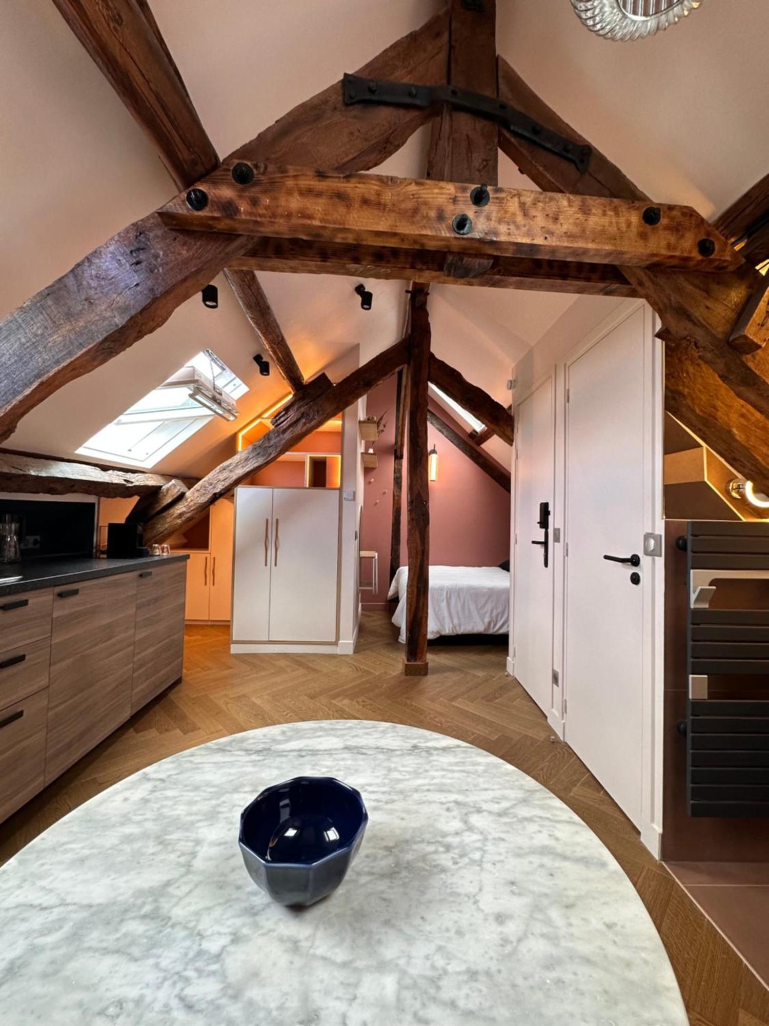Nid D'Amour Sous Les Toits ! Honfleur Exteriör bild